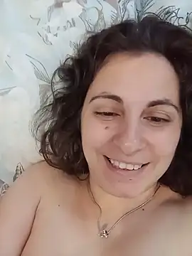 Snapshot of ShelaDiass chatting on 05/26/26, 03:59 ShelaDiass online show from 05/26/26, 03:59