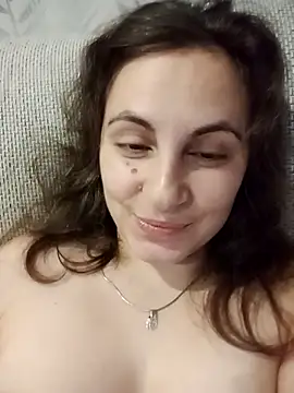 ShelaDiass online show from 12/16/25, 02:27