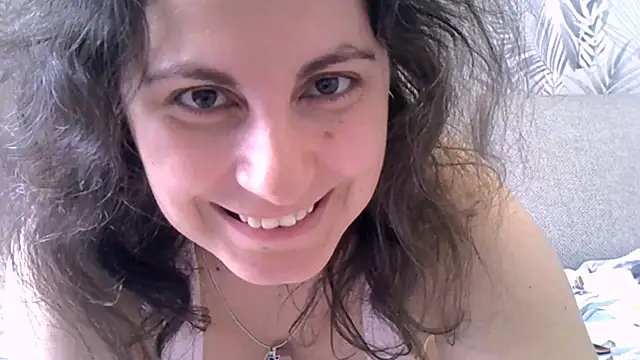 ShelaDiass online show from 03/28/26, 03:40