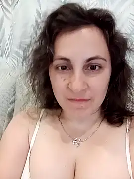 Snapshot of ShelaDiass chatting on 05/02/26, 04:07 ShelaDiass online show from 05/02/26, 04:07