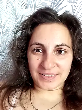 ShelaDiass online show from 10/12/25, 04:36