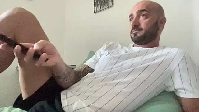 alessandromori91 online show from 09/14/25, 07:31