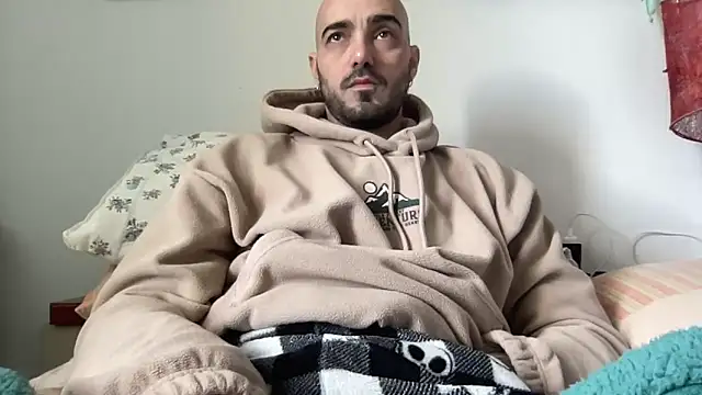 Snapshot of alessandromori91 chatting on 02/24/26, 08:26 alessandromori91 online show from 02/24/26, 08:26