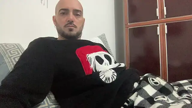 Snapshot of alessandromori91 chatting on 12/22/25, 10:15 alessandromori91 online show from 12/22/25, 10:15