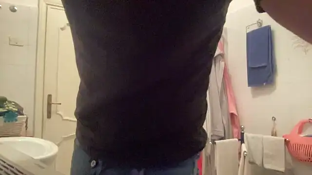 Snapshot of alessandromori91 chatting on 01/17/26, 05:27 alessandromori91 online show from 01/17/26, 05:27