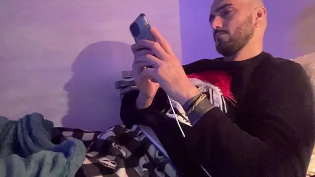 Snapshot of alessandromori91 chatting on 01/06/26, 01:20 alessandromori91 online show from 01/06/26, 01:20