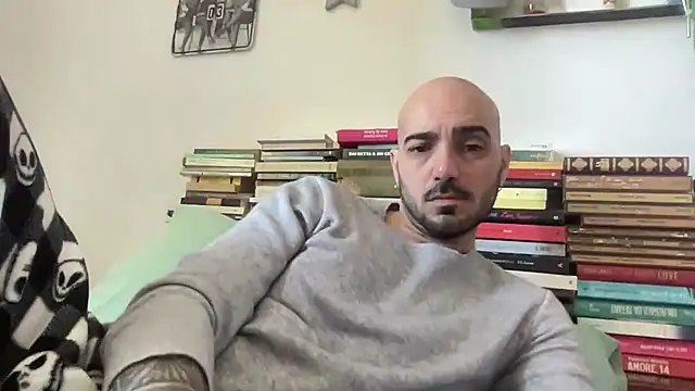 alessandromori91 online show from 04/05/26, 08:21