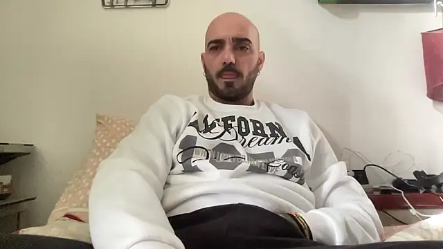 Snapshot of alessandromori91 chatting on 01/16/26, 01:48 alessandromori91 online show from 01/16/26, 01:48