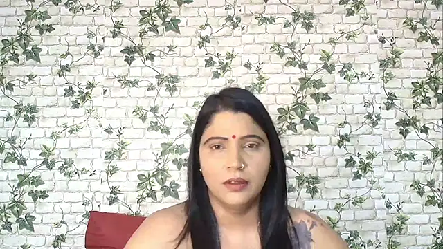 Snapshot of XIndianintimacy chatting on 02/07/25, 08:10 XIndianintimacy online show from 02/07/25, 08:10