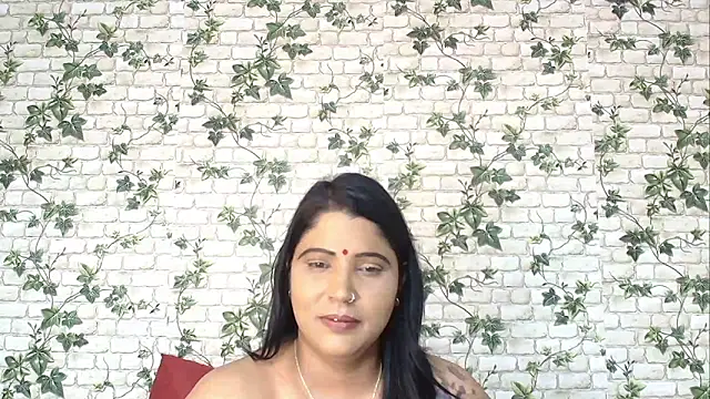 Snapshot of XIndianintimacy chatting on 02/07/25, 11:13 XIndianintimacy online show from 02/07/25, 11:13