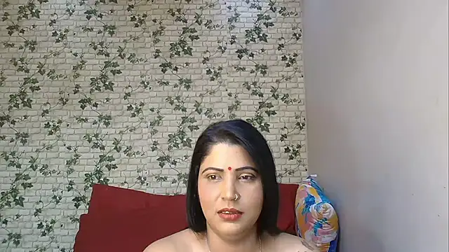 Snapshot of XIndianintimacy chatting on 09/24/25, 06:03 XIndianintimacy online show from 09/24/25, 06:03