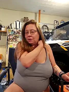 MsShelby40 online show from 11/21/25, 05:45