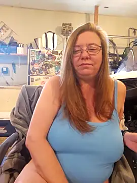 MsShelby40 online show from 12/05/25, 06:17