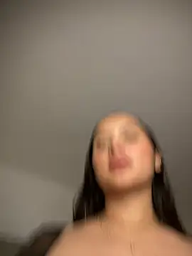 MollySanders    online show from 02/21/25, 10:48