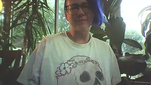Snapshot of Big-Tits-McGee chatting on 10/13/25, 02:40 Big-Tits-McGee online show from 10/13/25, 02:40