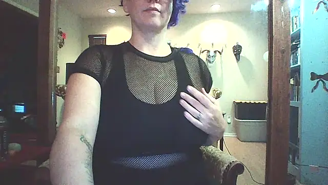 Big-Tits-McGee online show from 10/22/25, 03:00