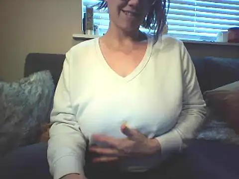 Snapshot of Big-Tits-McGee chatting on 02/17/25, 04:28 Big-Tits-McGee online show from 02/17/25, 04:28