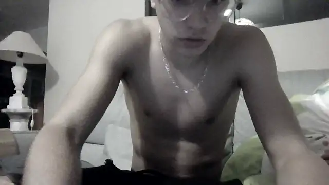 Snapshot of ylan_974 chatting on 09/21/25, 03:55 ylan 974 online show from 09/21/25, 03:55