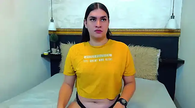 Snapshot of JulietaColleman chatting on 03/07/25, 11:29 JulietaColleman online show from 03/07/25, 11:29