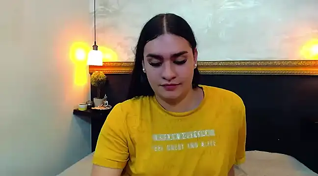 Snapshot of JulietaColleman chatting on 03/07/25, 06:00 JulietaColleman online show from 03/07/25, 06:00