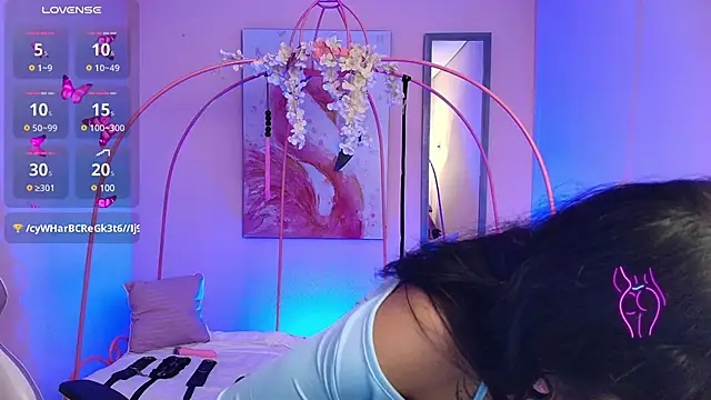 Violetta Suky online show from 03/04/25, 05:03