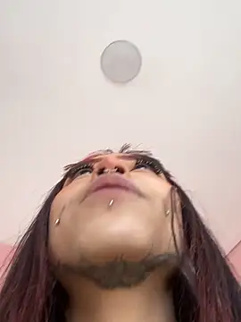 Violetta Suky online show from 11/27/25, 01:22