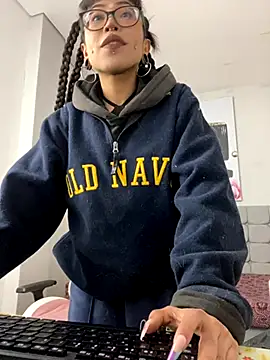 Violetta Suky online show from 09/29/25, 01:39