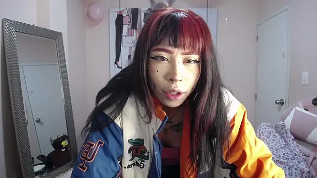 Violetta Suky online show from 11/19/25, 01:44