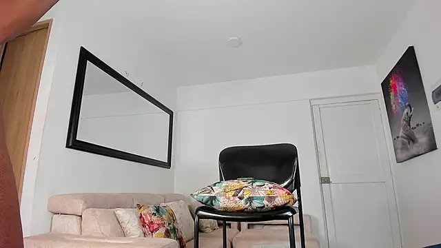 Snapshot of smit_hot_sr chatting on 03/08/25, 02:12 smit hot sr online show from 03/08/25, 02:12