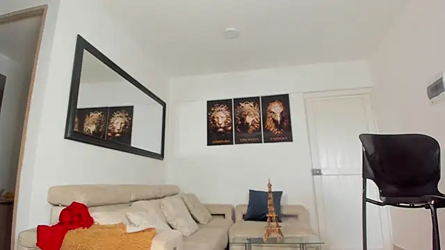 Snapshot of smit_hot_sr chatting on 03/05/25, 07:38 smit hot sr online show from 03/05/25, 07:38