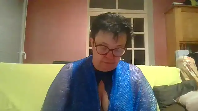 Vandeae44 online show from 05/04/26, 07:50