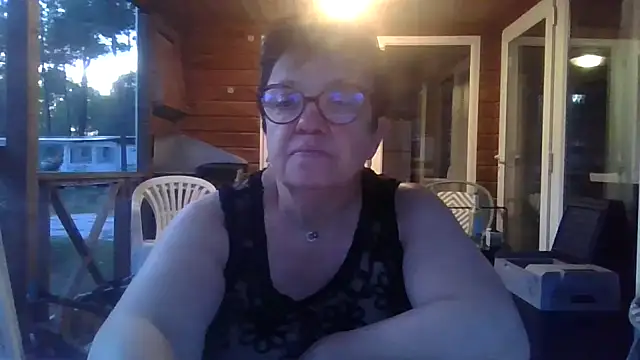 Vandeae44 online show from 05/21/26, 07:44