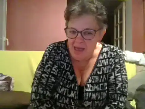 Vandeae44 online show from 03/09/25, 08:42