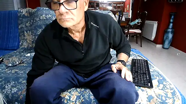 maduroguapo online show from 11/08/25, 09:51