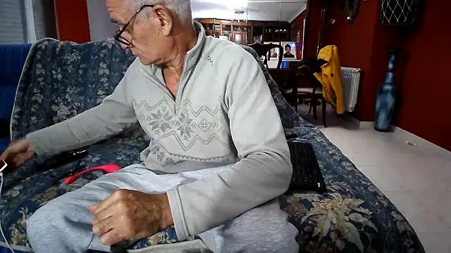 maduroguapo online show from 12/15/25, 10:48