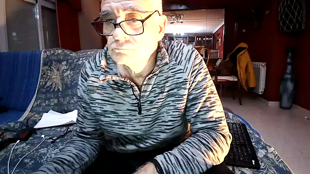 maduroguapo online show from 11/30/25, 10:10