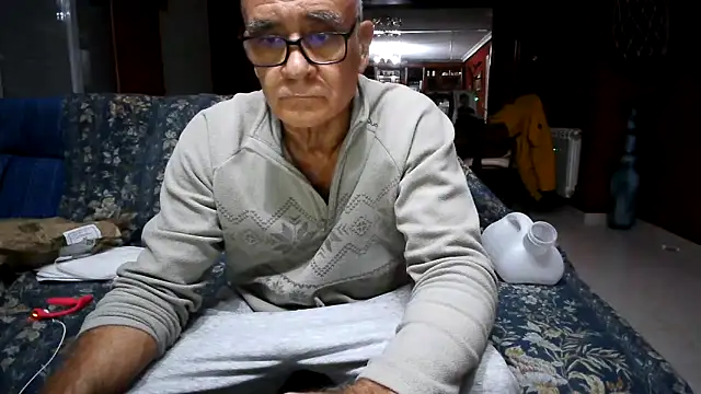 maduroguapo online show from 12/14/25, 10:04