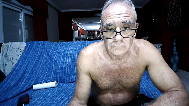 Snapshot of maduroguapo chatting on 09/19/25, 08:13 maduroguapo online show from 09/19/25, 08:13