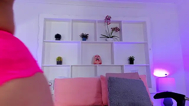 Jenifer Diaz online show from 09/30/25, 01:17