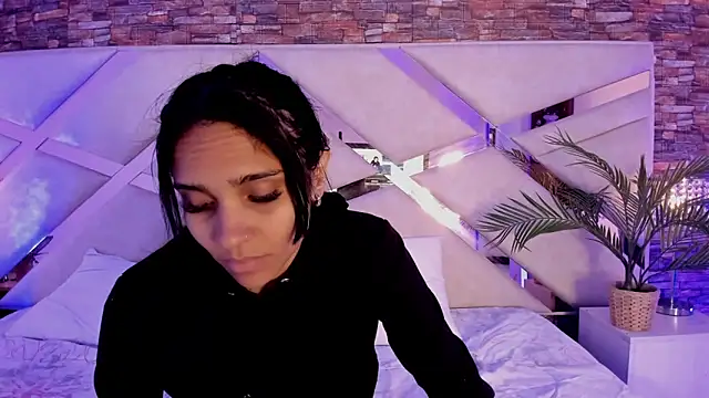 sophie pariss online show from 12/22/25, 03:17