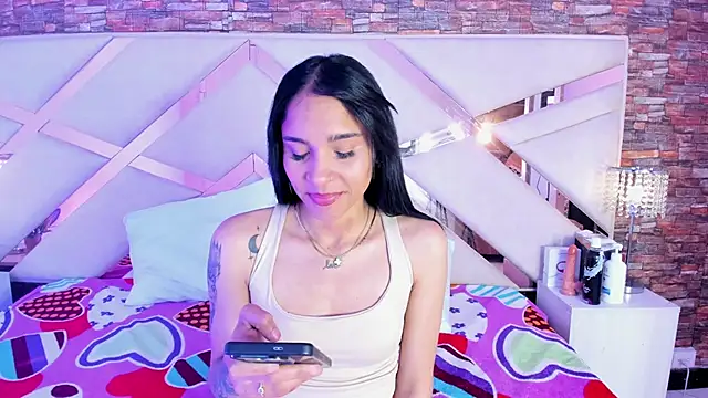 sophie pariss online show from 11/06/25, 01:42