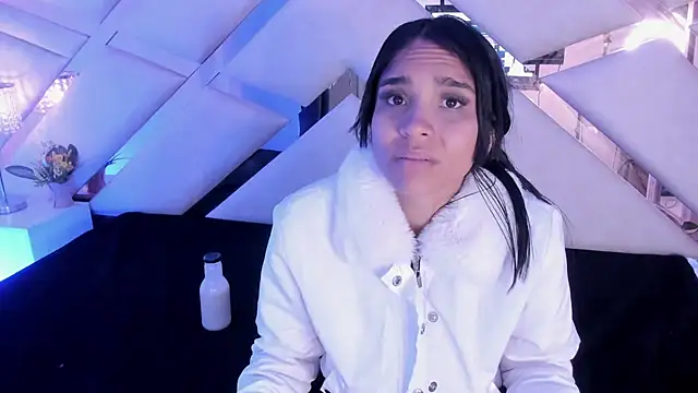 sophie pariss online show from 12/05/25, 03:38