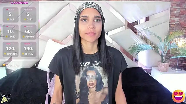 sophie pariss online show from 02/08/26, 02:20