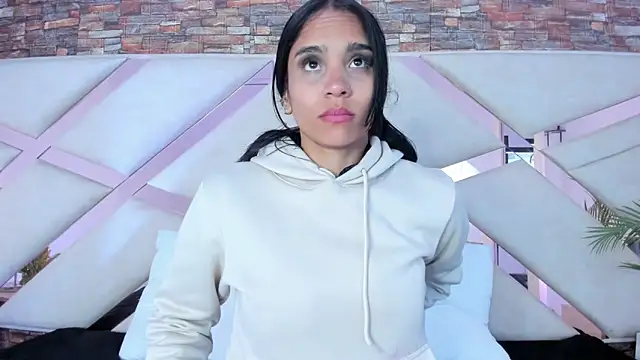 sophie pariss online show from 02/28/26, 12:54