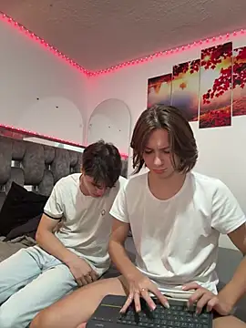 Alex and Fabian online show from 03/08/26, 04:38