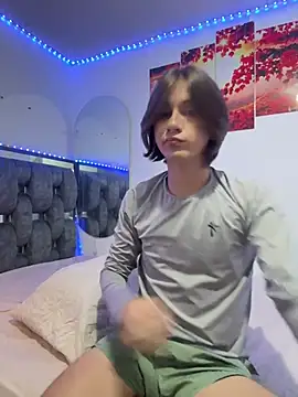 Alex and Fabian online show from 02/11/26, 05:40