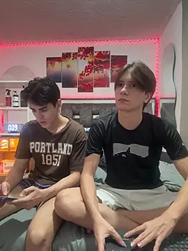 Alex and Fabian online show from 05/02/26, 01:33