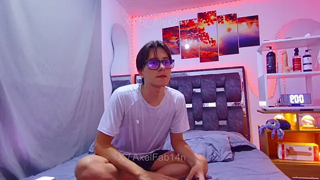 Alex and Fabian online show from 05/19/26, 02:29