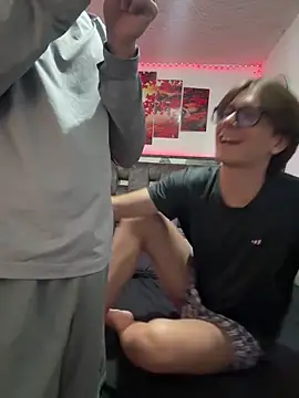 Alex and Fabian online show from 05/20/26, 05:37