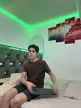 Alex and Fabian online show from 03/18/26, 04:15